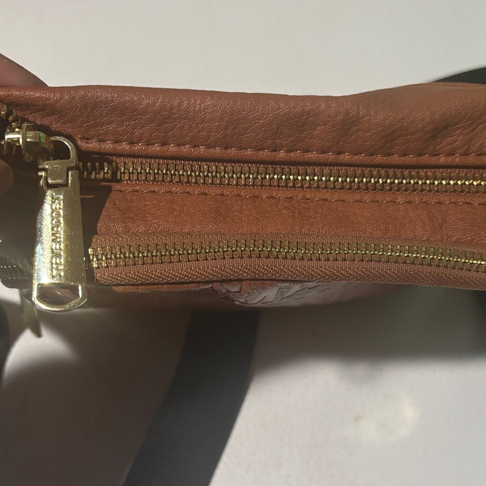 Steve Madden Brown Crossbody Bag with Black Tassel - Picture 7 of 9